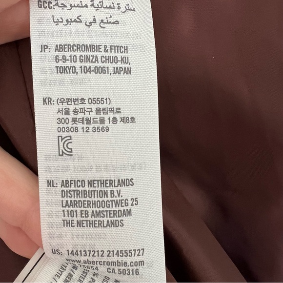 Abercrombie & Fitch Puffer - Picture 11 of 14